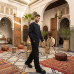 Ensemble traditionnel modernisé – Élégance noire